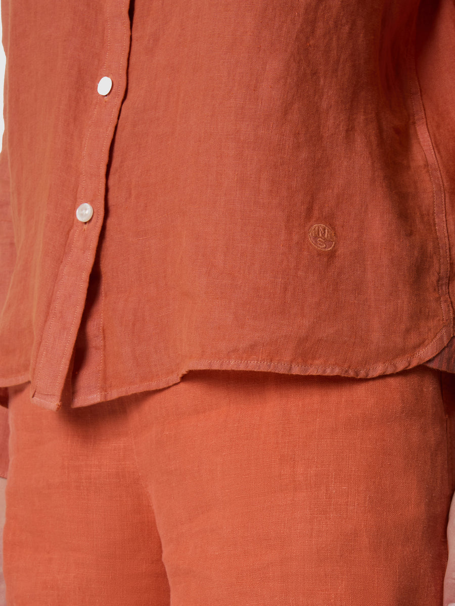 Camicia in lino con logo ricamato