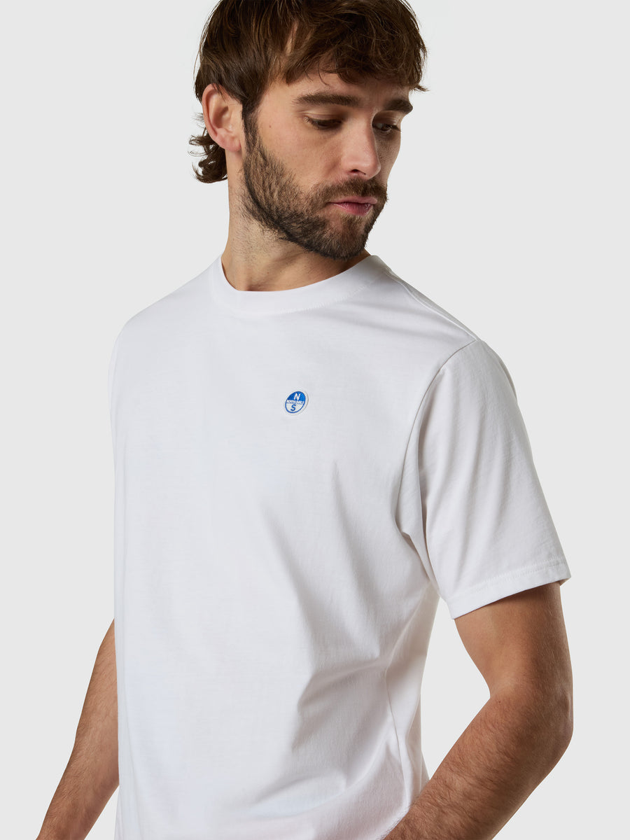 T-shirt con patch logata