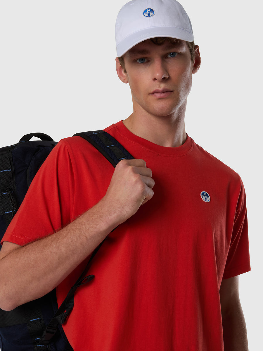 T-shirt con patch logata