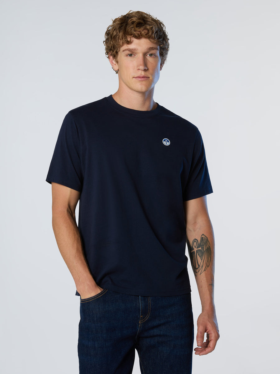 T-shirt con patch logata